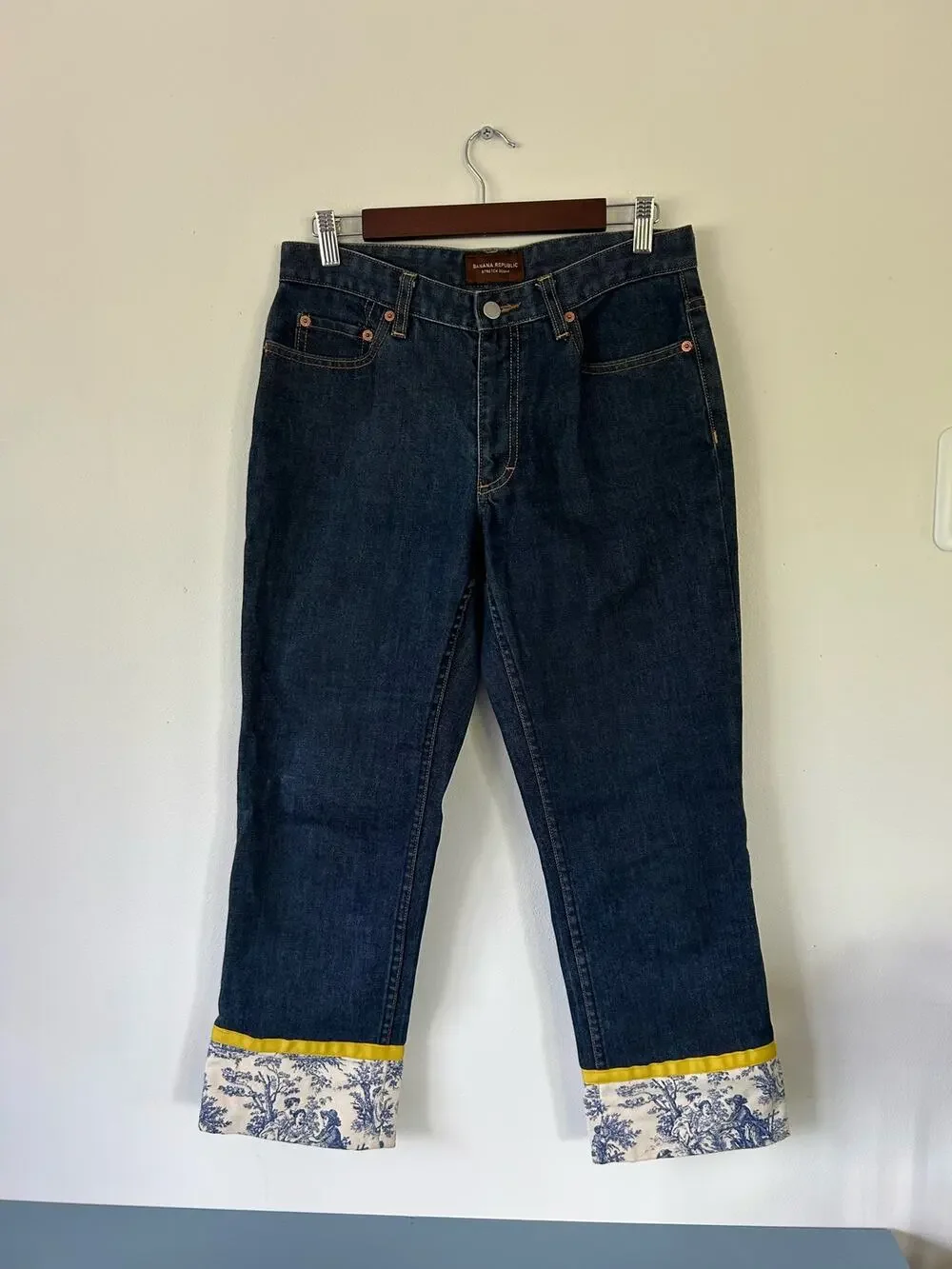 Banana Republic womens jeans size 8Long cropped cute hem